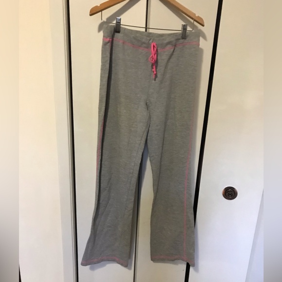 Ladies Wide Leg Track Pants Vintage  Size Medium $5.00 AS AN ADD ON - Picture 1 of 2